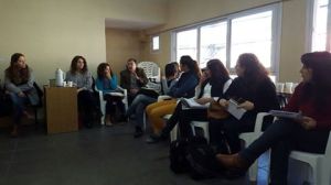 Reuniòn mujeres en coronel plaza