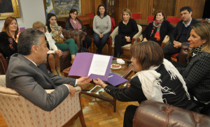 Mujeres con Cornejo