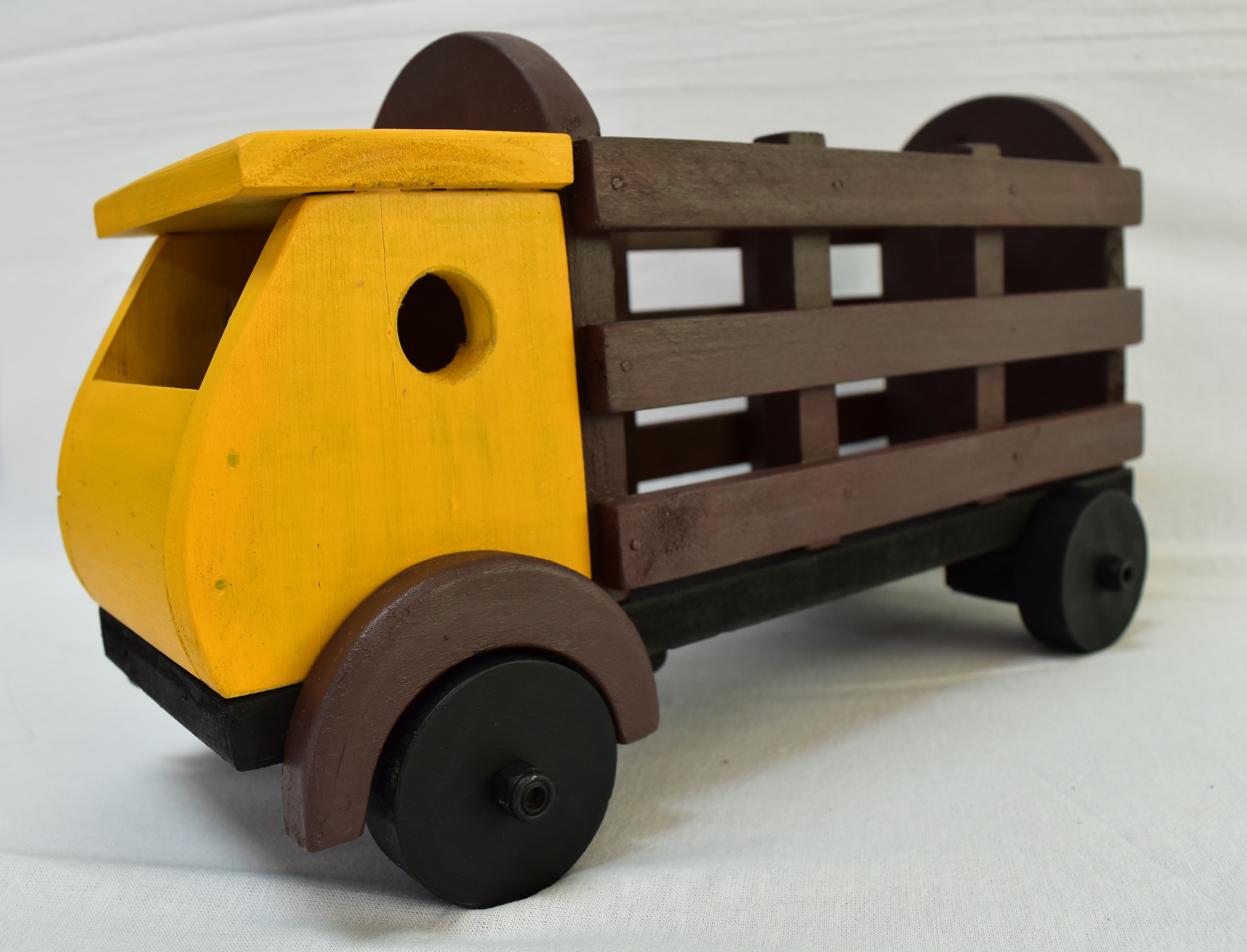 Camión de Madera : Catálogo