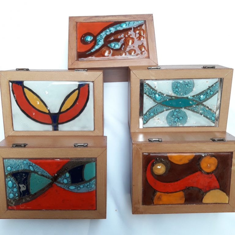 Cajas en Madera y Vidrio Catálogo