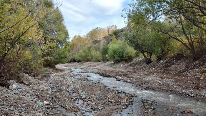 Último tramo de limpieza en el arroyo Las Mulas de Potrerillos 