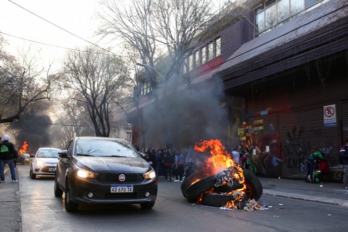 La violencia irrumpió en las instancias de paritarias