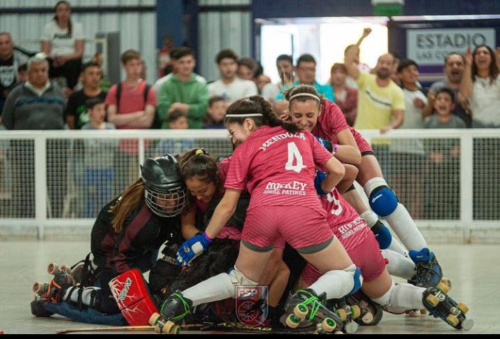 Mendoza es campeona de hockey sobre patines en la rama femenina