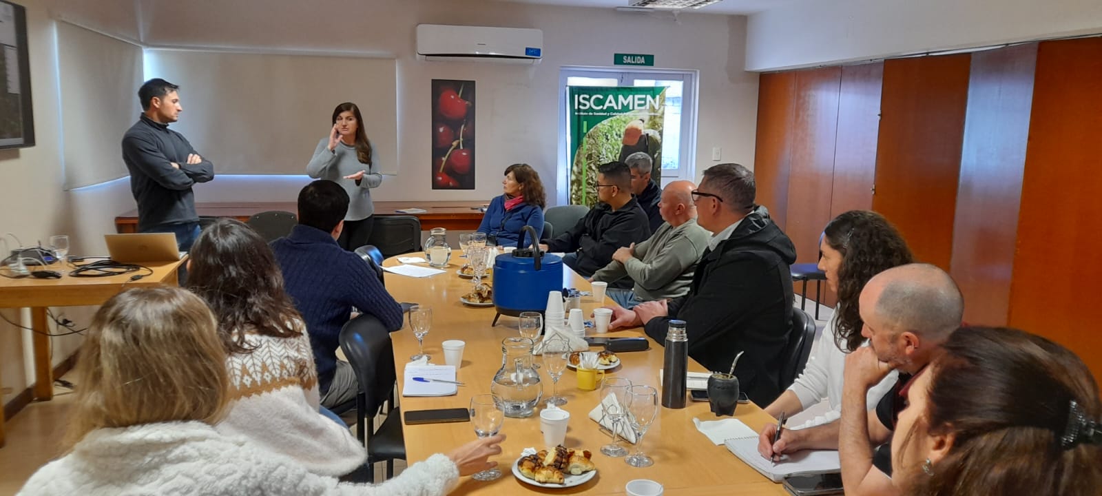 El Iscamen se reunió con responsables de Desarrollo Económico de los municipios y representantes del sector vitivinícola
